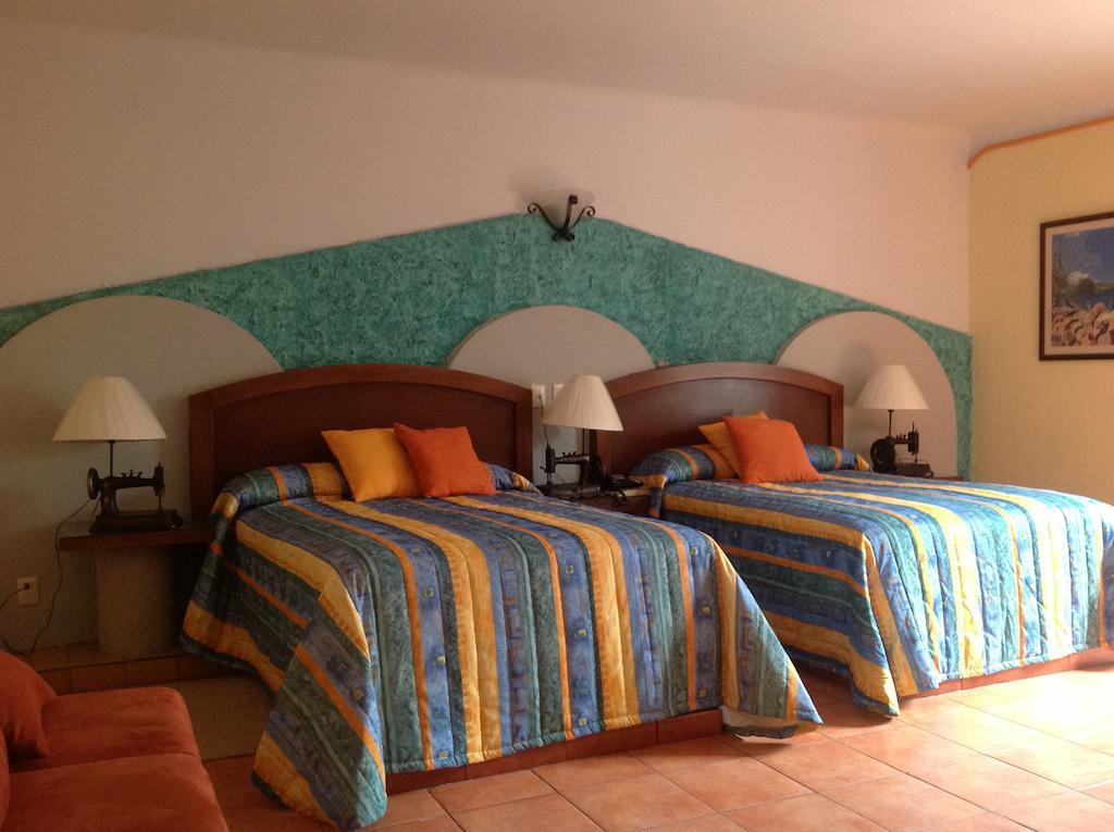 Hotel Plaza Rubio Amatitan Habitación foto